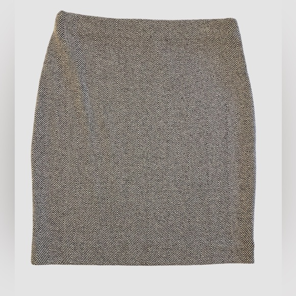 NWT Ann Taylor Factory Herringbone Knit Pencil Skirt Size MP - Picture 2 of 6